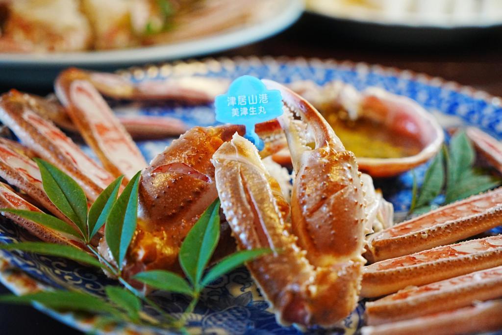 ♧~4/3泊まで ★☆一番人気☆★ご要望にお応えして 津居山カニ刺し&カニグラタン付カニフルコースプラン